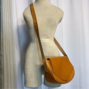 Hand Crafted Tan Leather Saddle / flap Clasp Bag Unused Crossbody Minimalist